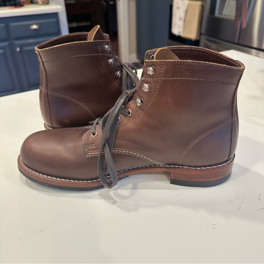 Mens Classic Brown Leather Boot - Picture 4 of 8